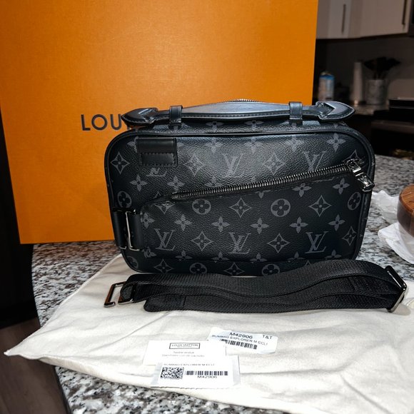 Louis Vuitton explorer eclipse bumbag - Picture 2 of 2